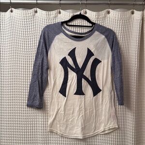 Vintage VS Yankees Shirt
